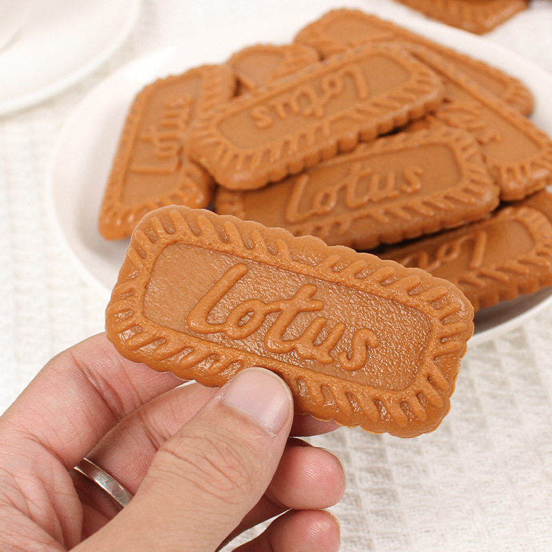 Simulation Cookies Fake Cake A - Party Games Graduation のレビューと価格